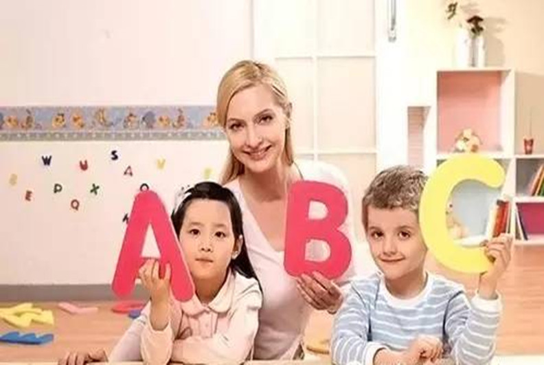 坚持学习英语，如何引导孩子